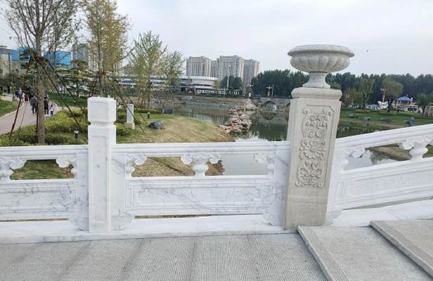 大连仿古线雕栏杆